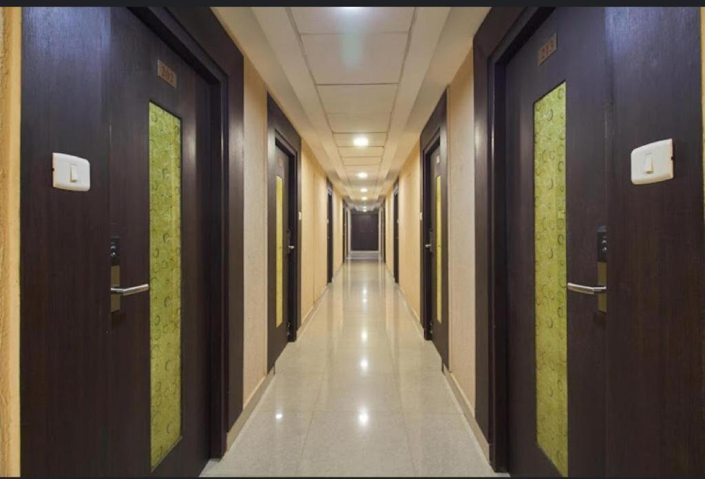 Ample Yard Chennai Exterior photo